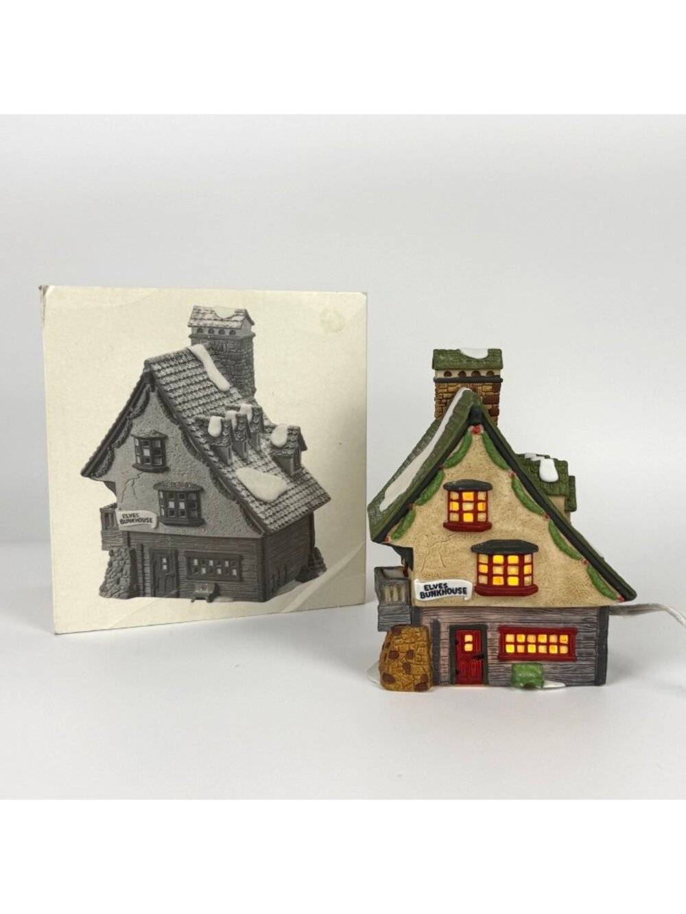 Department 56 North Pole Series Elf Bunkhouse #5601-4